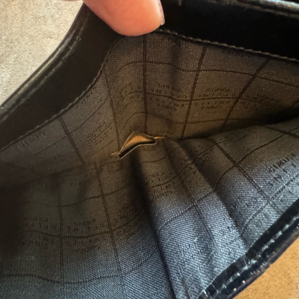 Celine Wallet - Picture 6 of 13